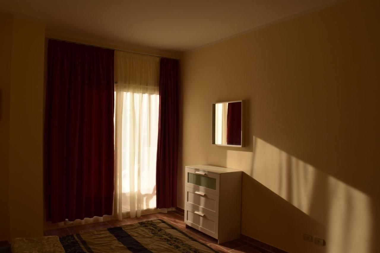 Florenza Khamsin 1 Bedroom Apartment With Swimming Pool View フルガダ エクステリア 写真